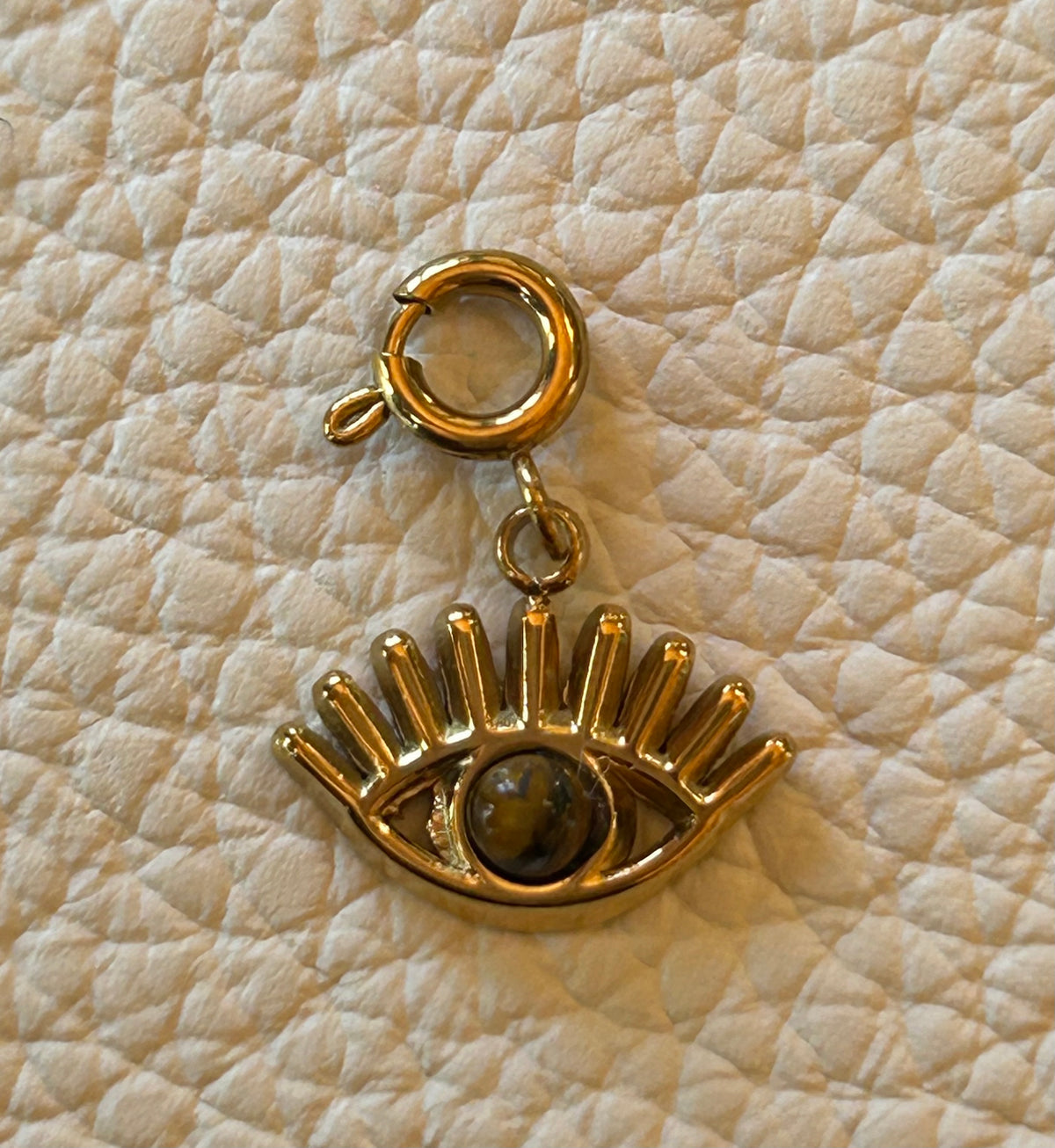 The Magic Eye 👁️✨ | Stellina Charm World