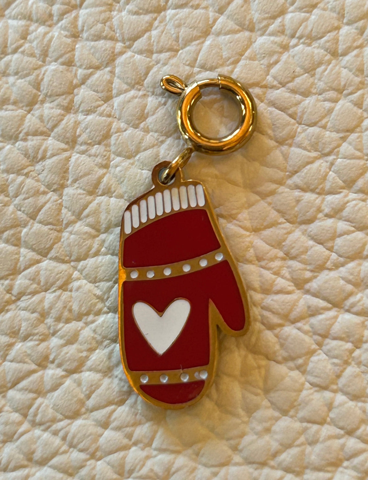 The Cozy Mitten ❤️ | Stellina Charm World